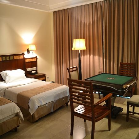 Tianfuyuan Hotspring Hotell Qionghai Exteriör bild